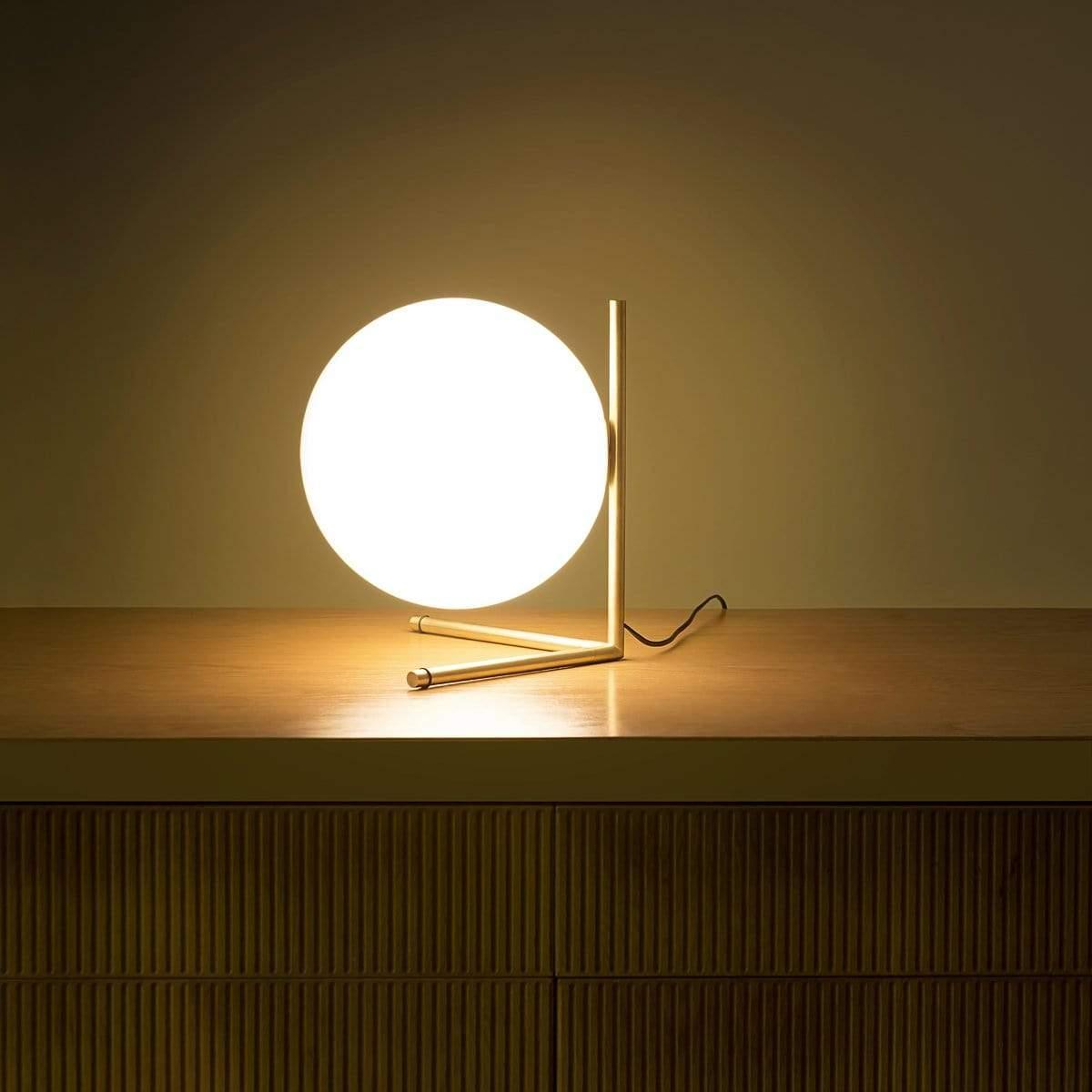 IC Table Lights ∅ 12.6′′ x H 20.9′′ / Dia 32cm x H 53cm / Polished Brass / US Plug